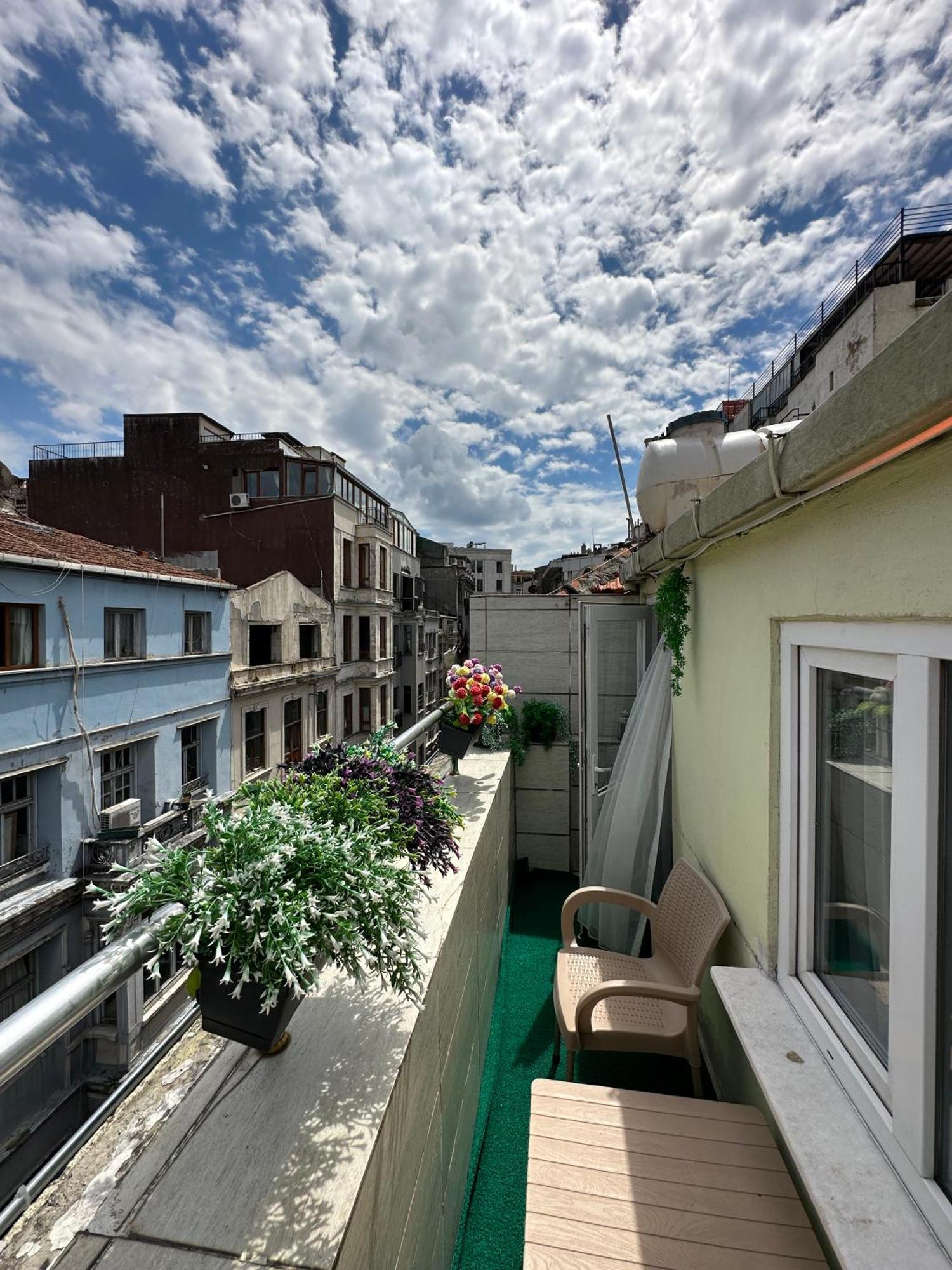 Taksim Istiklal Suites Istambul Exterior foto