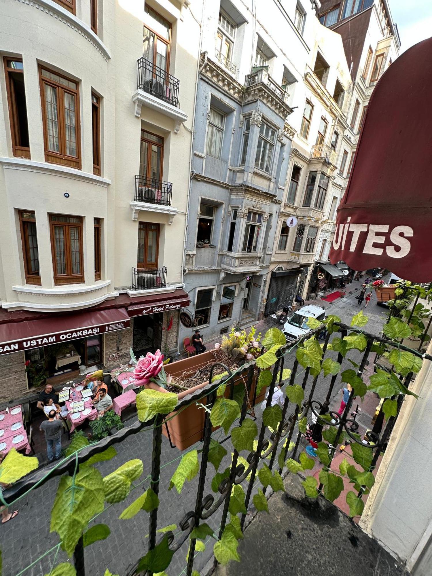 Taksim Istiklal Suites Istambul Exterior foto